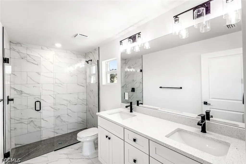 1702 NW 5th Place Cape Coral FL 33993
