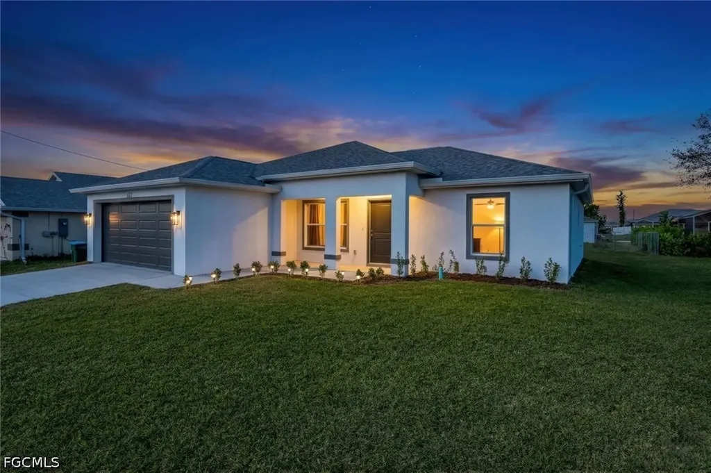 1702 NW 5th Place Cape Coral FL 33993
