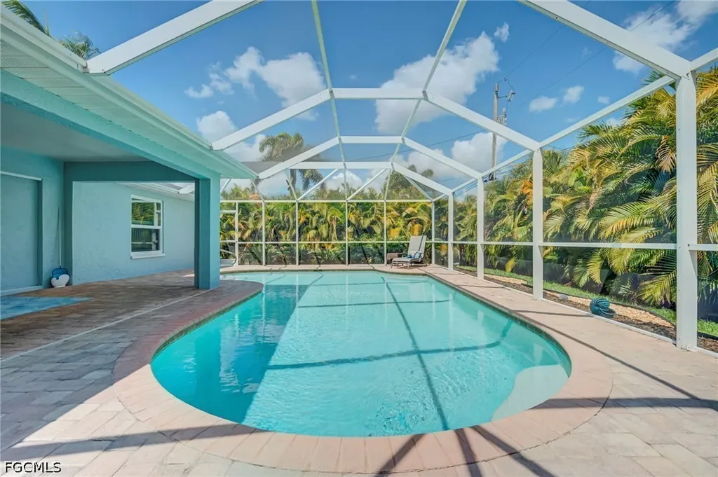 5239 Sands Boulevard Cape Coral FL 33914