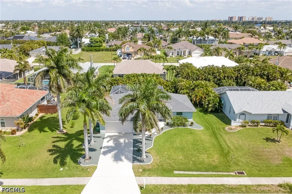 5239 Sands Boulevard Cape Coral FL 33914