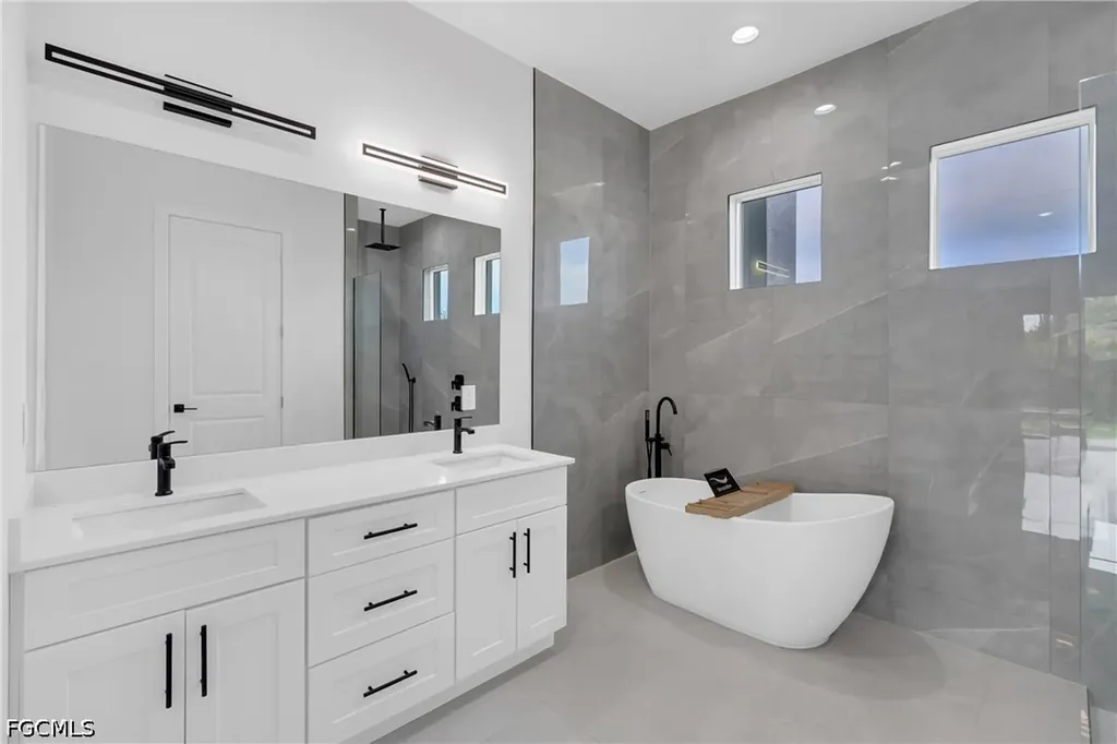 133 West Drive Rotonda West FL 33947