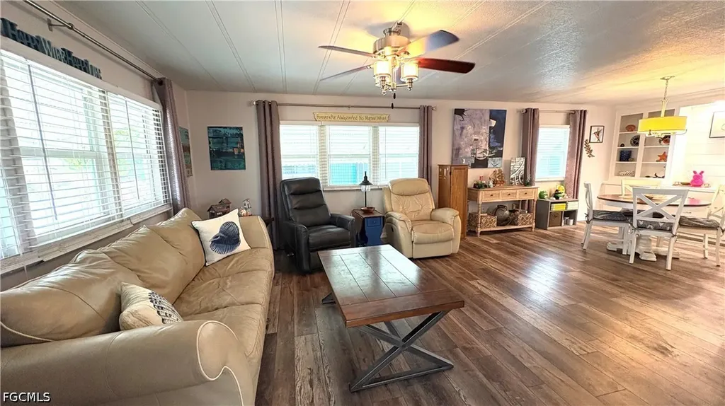16049 Hibiscus Way North Fort Myers FL 33903