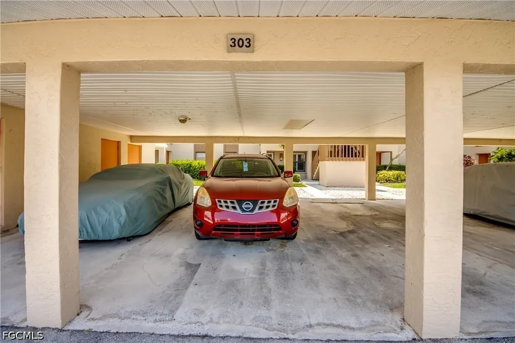 15350 Moonraker Court North Fort Myers FL 33917