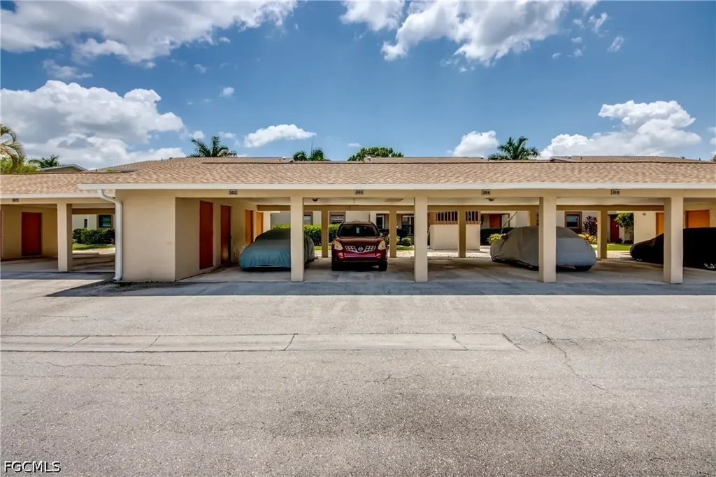 15350 Moonraker Court North Fort Myers FL 33917