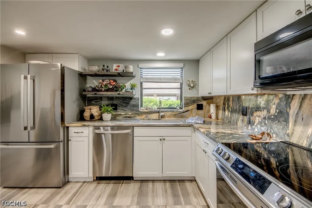 15350 Moonraker Court North Fort Myers FL 33917