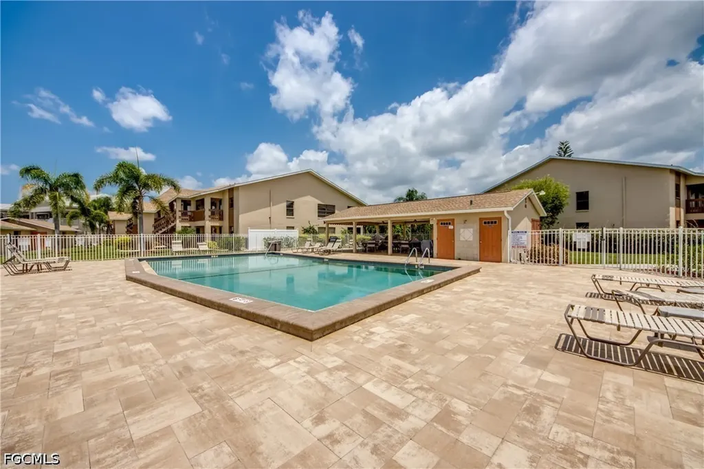 15350 Moonraker Court North Fort Myers FL 33917