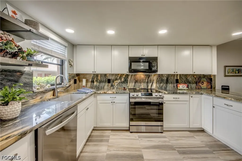 15350 Moonraker Court North Fort Myers FL 33917