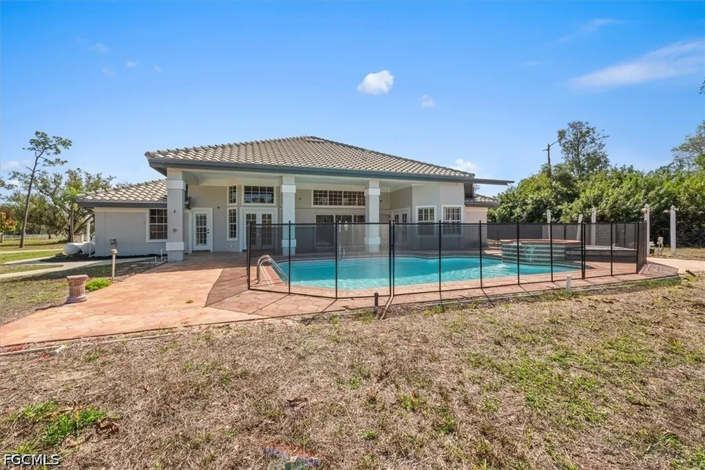15200 Sweetwater Court Fort Myers FL 33912