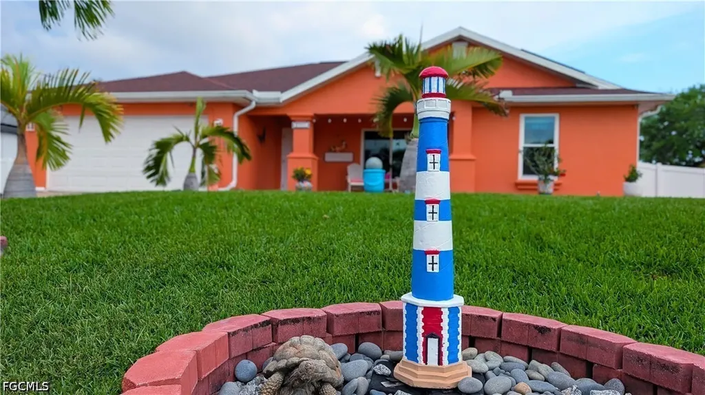 2907 NW 5th Place Cape Coral FL 33993