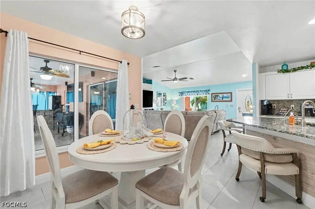 2907 NW 5th Place Cape Coral FL 33993