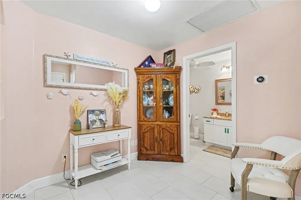 2907 NW 5th Place Cape Coral FL 33993