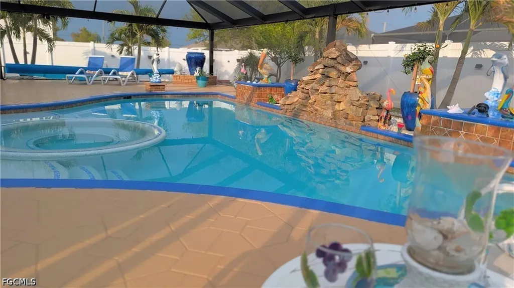 2907 NW 5th Place Cape Coral FL 33993