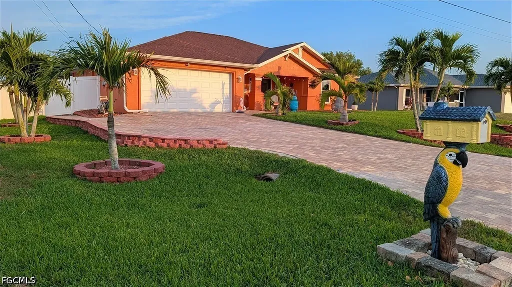 2907 NW 5th Place Cape Coral FL 33993