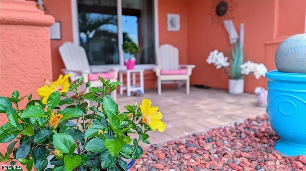 2907 NW 5th Place Cape Coral FL 33993