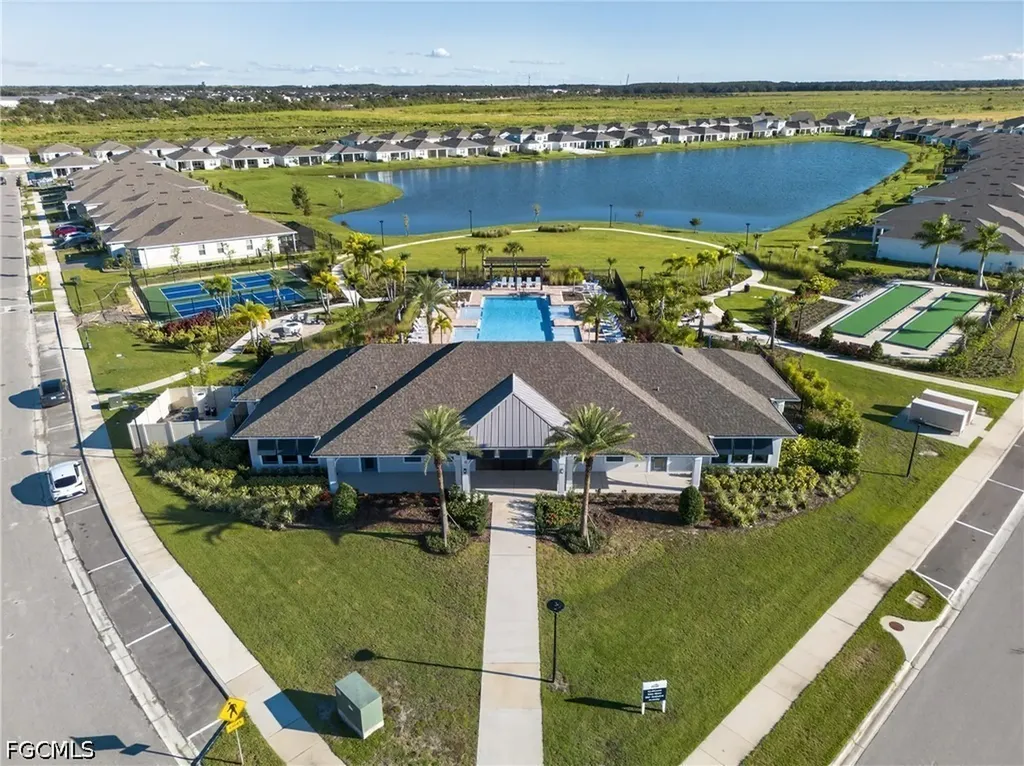 1845 Spring Shower Circle Kissimmee FL 34744