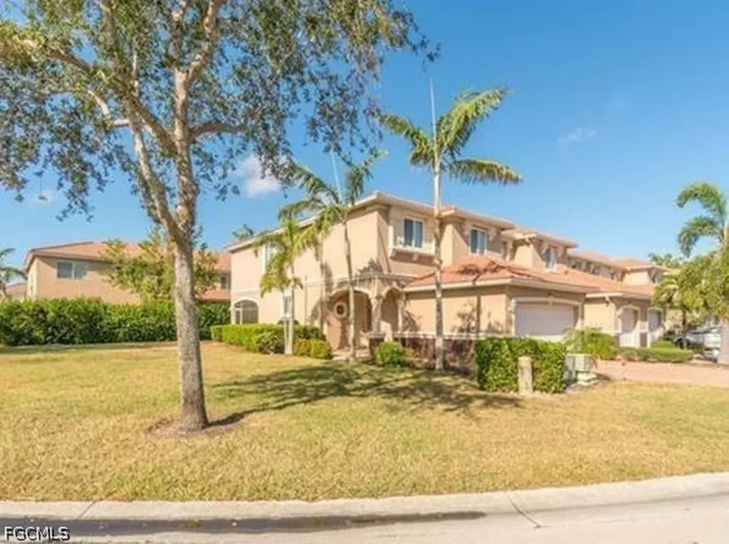 9600 Roundstone Circle Fort Myers FL 33967