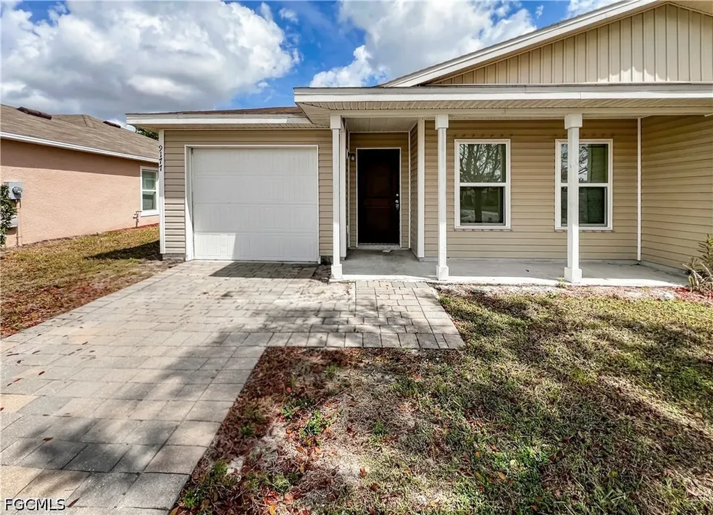 9177 Aegean Circle Lehigh Acres FL 33936