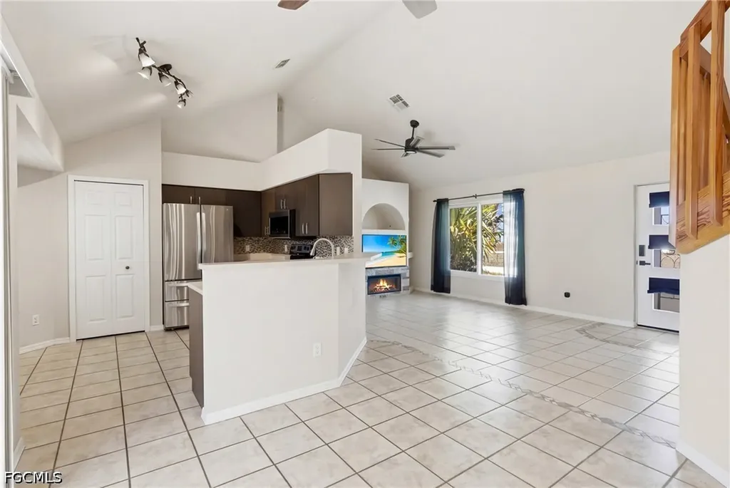 2006 NW 21st Avenue Cape Coral FL 33993