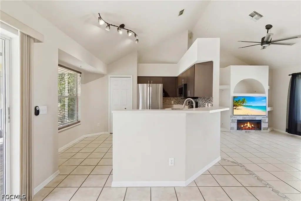 2006 NW 21st Avenue Cape Coral FL 33993