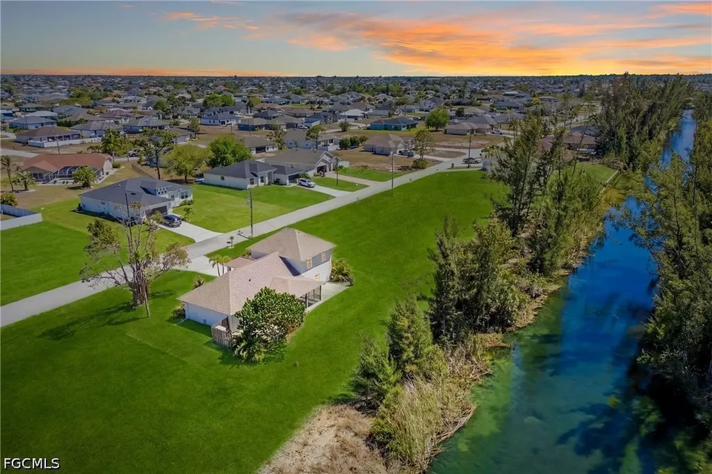 2006 NW 21st Avenue Cape Coral FL 33993