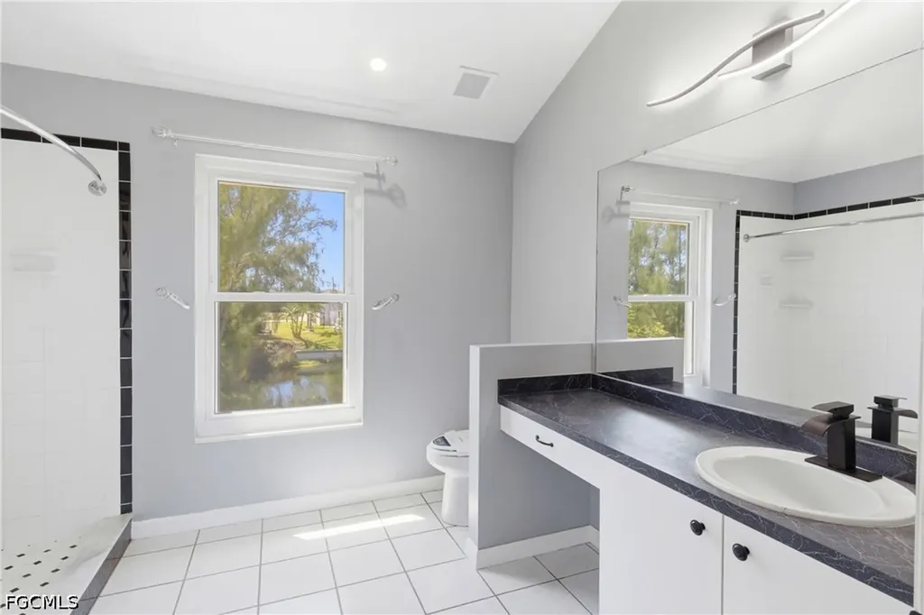 2006 NW 21st Avenue Cape Coral FL 33993