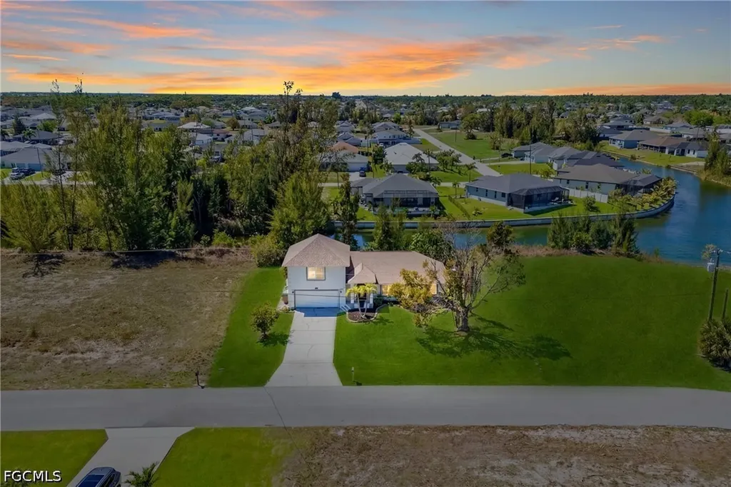 2006 NW 21st Avenue Cape Coral FL 33993