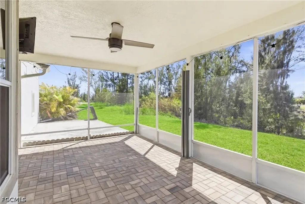 2006 NW 21st Avenue Cape Coral FL 33993