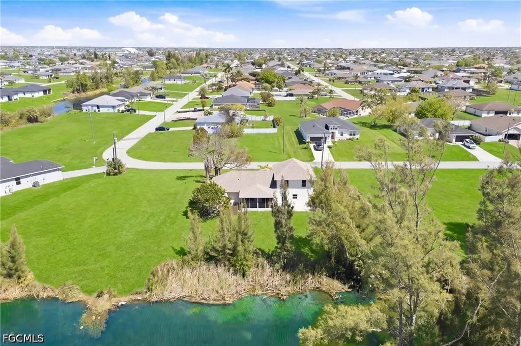 2006 NW 21st Avenue Cape Coral FL 33993