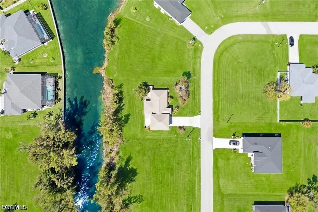 2006 NW 21st Avenue Cape Coral FL 33993