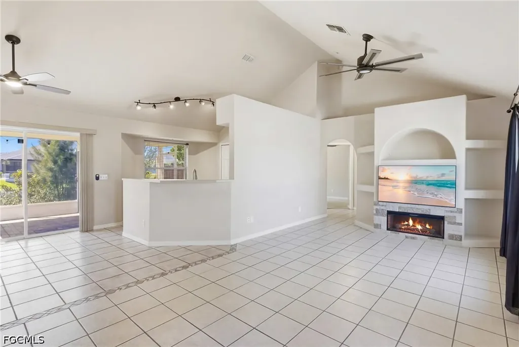 2006 NW 21st Avenue Cape Coral FL 33993