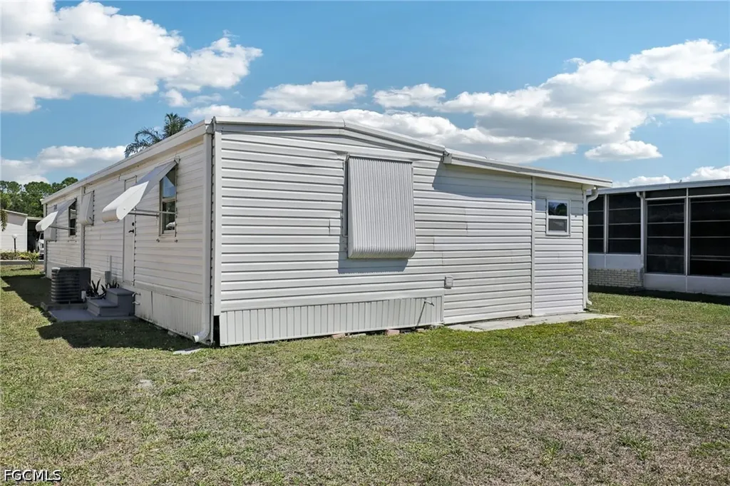 9806 Sugarberry Way Fort Myers FL 33905