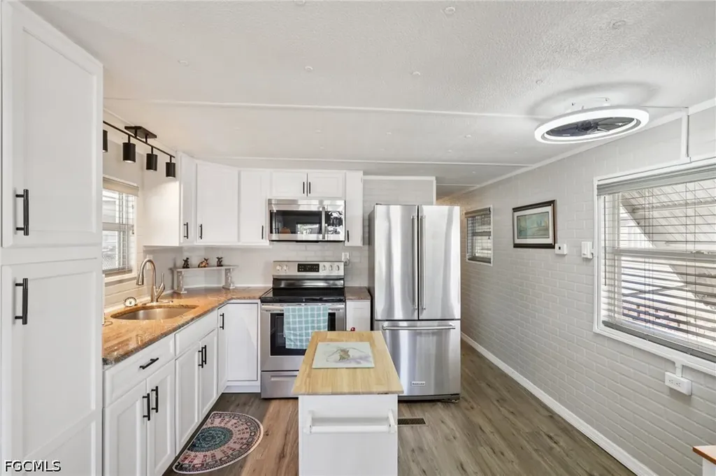 9806 Sugarberry Way Fort Myers FL 33905