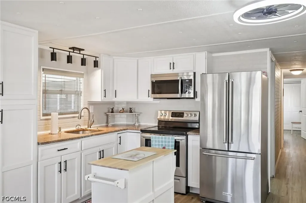 9806 Sugarberry Way Fort Myers FL 33905