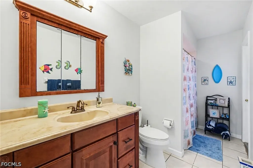 3310 SE 6th Place Cape Coral FL 33904