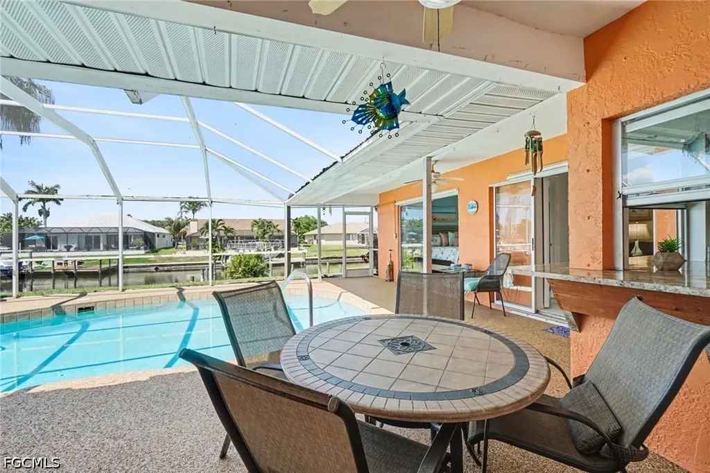3310 SE 6th Place Cape Coral FL 33904