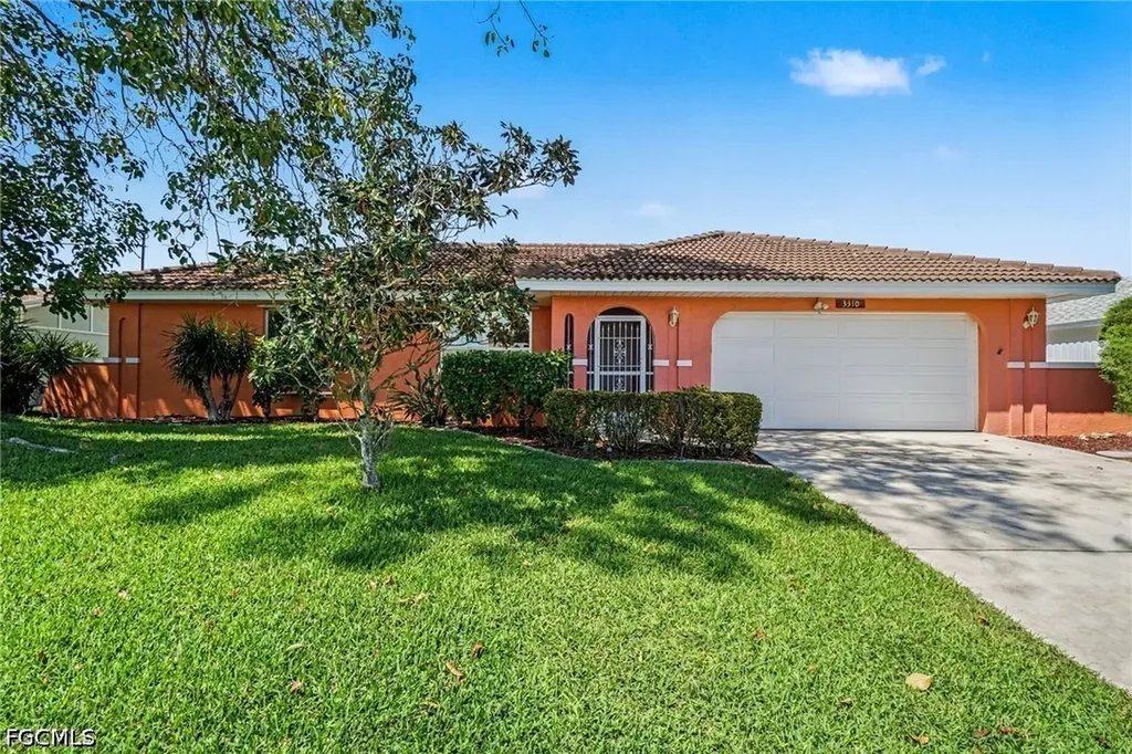 3310 SE 6th Place Cape Coral FL 33904