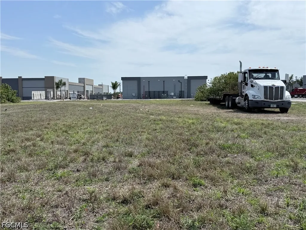 1121 NE 7th Street Cape Coral FL 33909