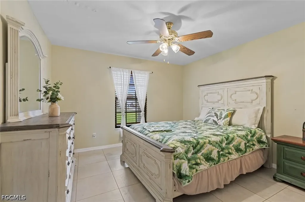 313 SE 6th Street Cape Coral FL 33990