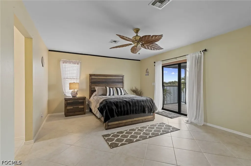313 SE 6th Street Cape Coral FL 33990