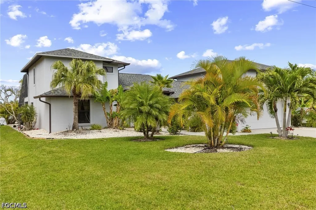 313 SE 6th Street Cape Coral FL 33990
