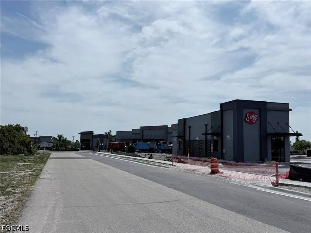 1117 NE 7th Street Cape Coral FL 33909