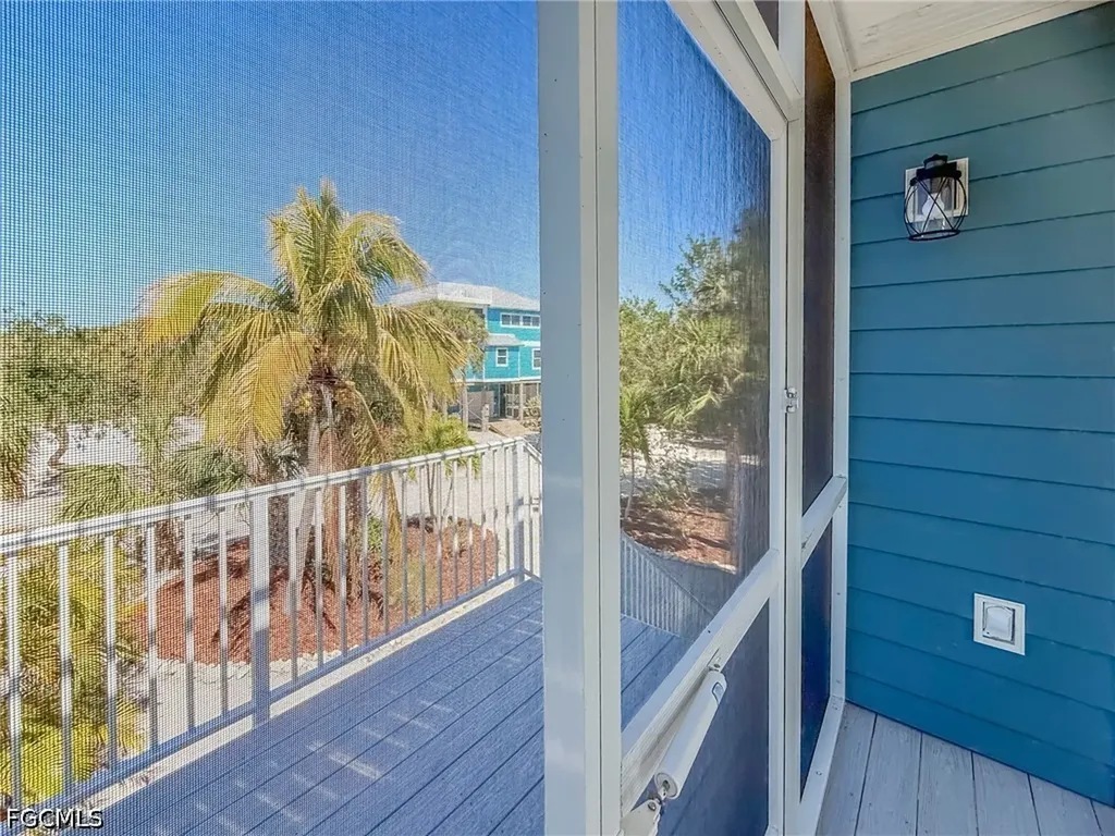 4511 & 4501 Schooner Drive Upper Captiva FL 33924