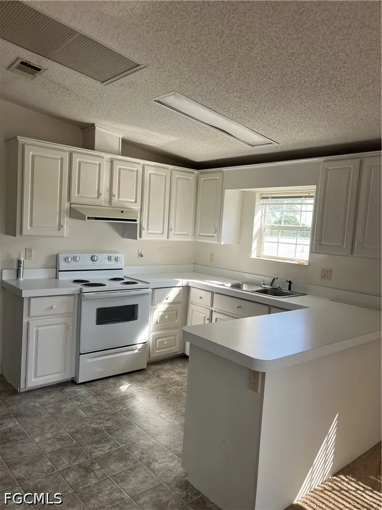 901 Thatcher Boulevard Moore Haven FL 33471