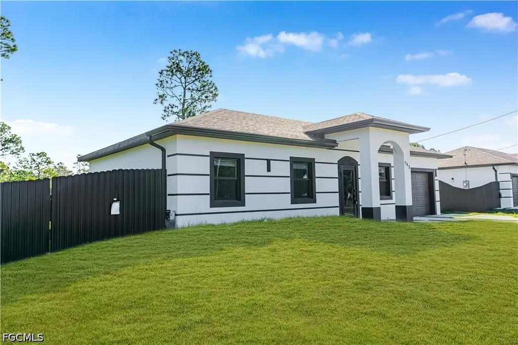 747 Roma Avenue S Lehigh Acres FL 33974