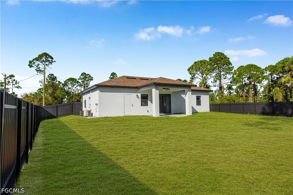747 Roma Avenue S Lehigh Acres FL 33974