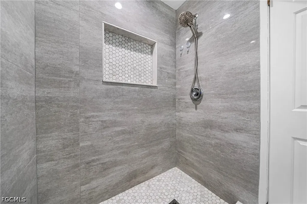 2335 50th Terrace SW Naples FL 34116