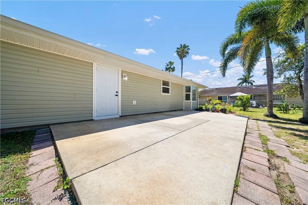 2335 50th Terrace SW Naples FL 34116