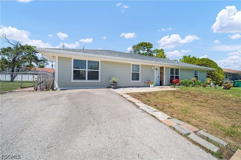 2335 50th Terrace SW Naples FL 34116