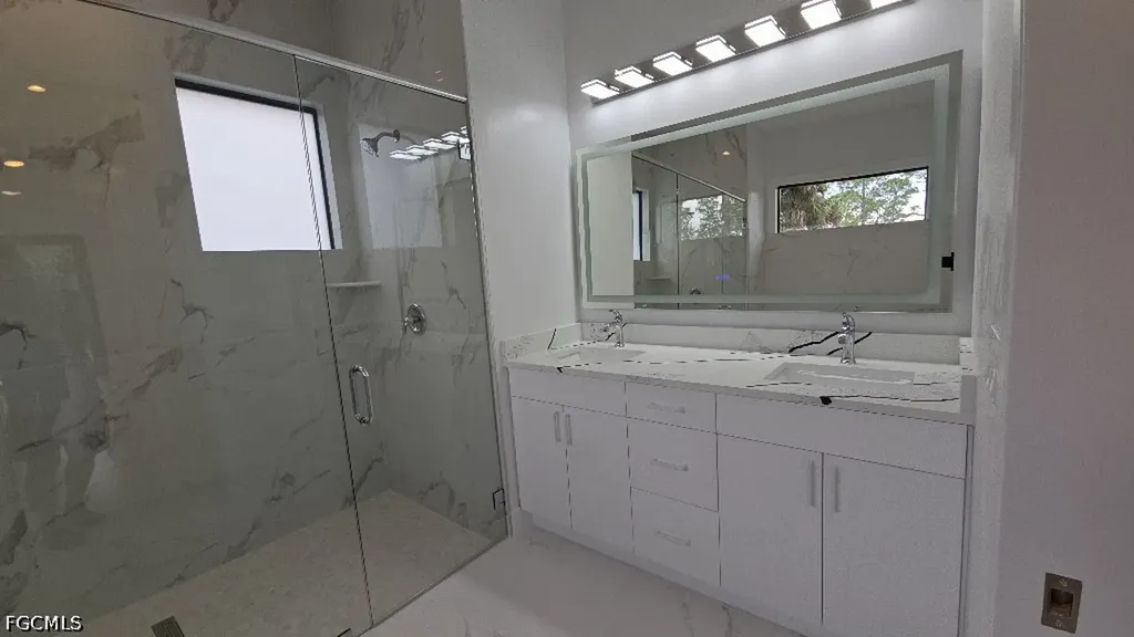 3943 16th Avenue NE Naples FL 34120