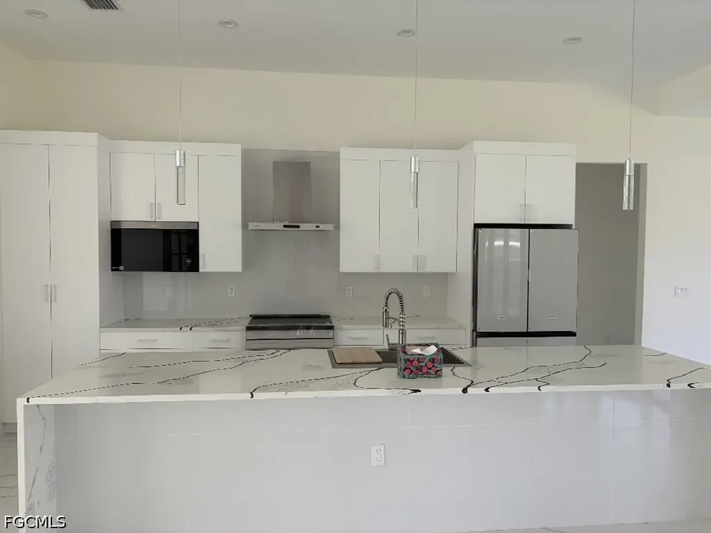 3943 16th Avenue NE Naples FL 34120